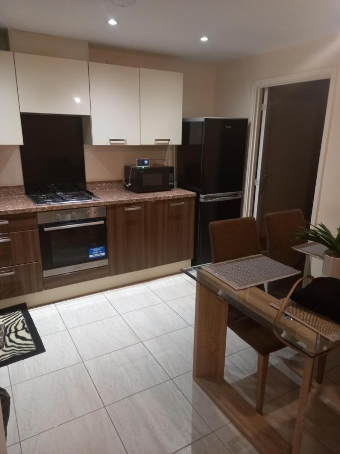 Immaculate 3 Bedroom Property. Nottingham Exteriör bild